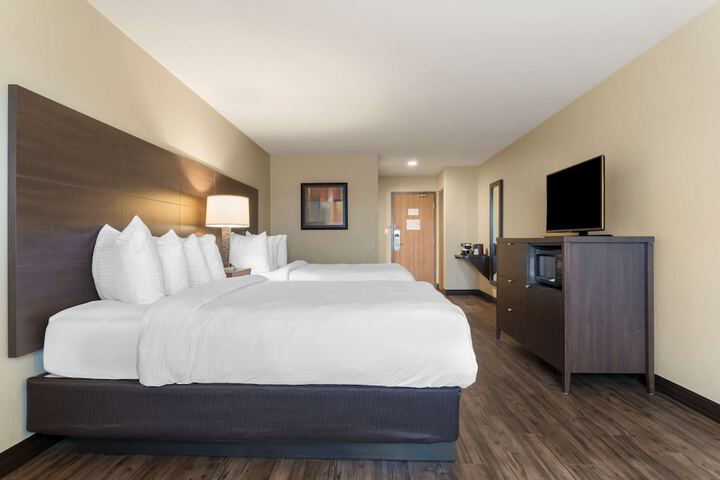 Room 16 of 47