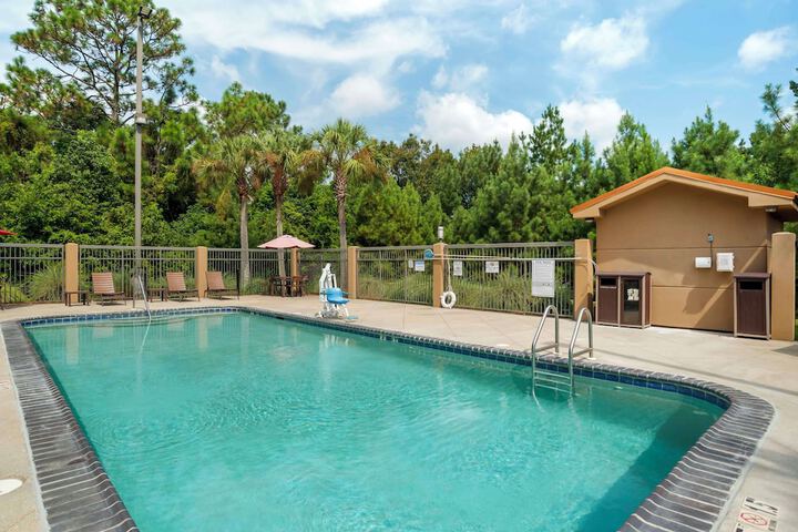 Best Western Plus Daphne Inn & Suites
