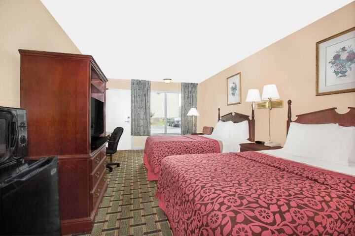 Room 14 of 15