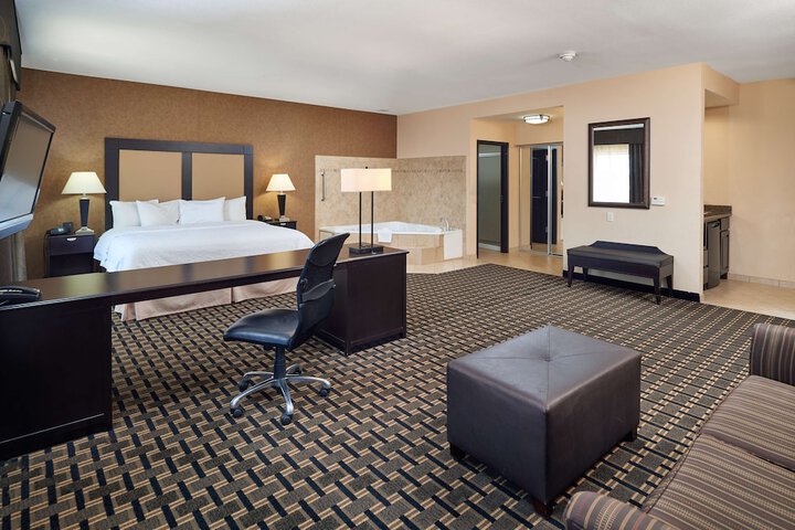 Hampton Inn & Suites Longview North
