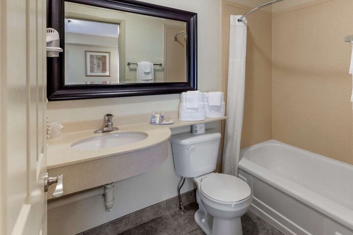 Room 25 of 52