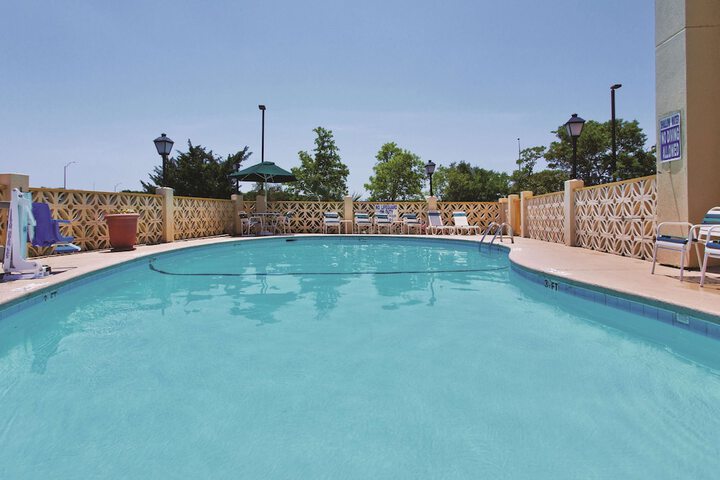 Pool 5 of 27