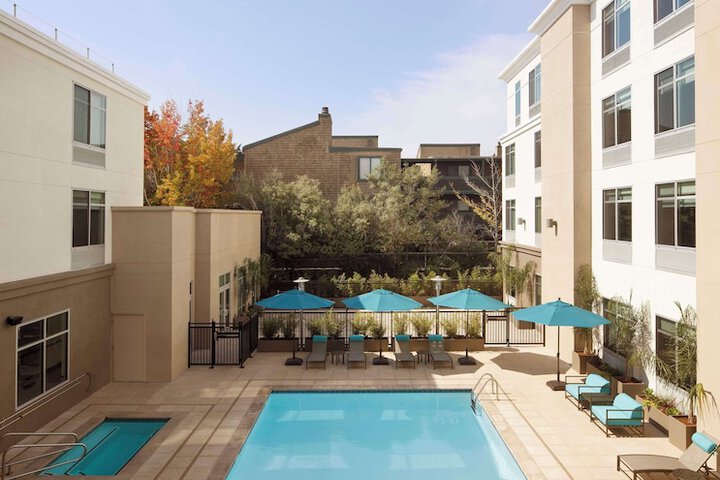Pool 4 of 39
