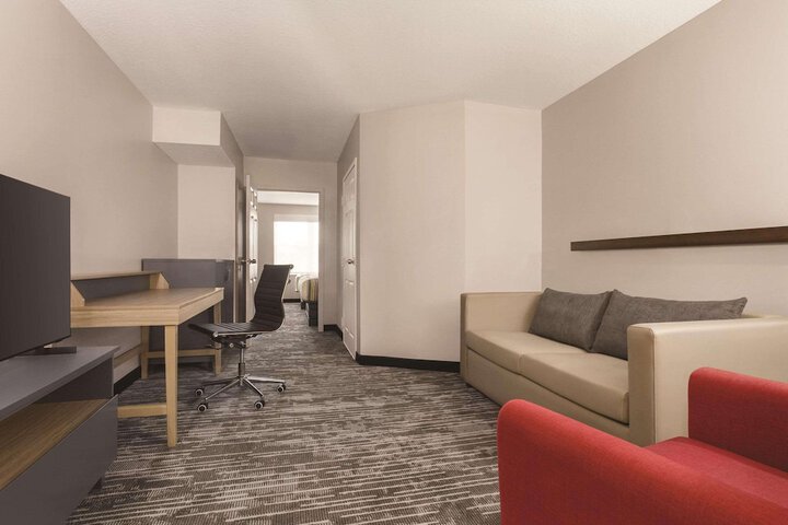 Room 6 of 21