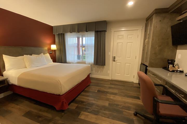 Sahara Courtyard Inn