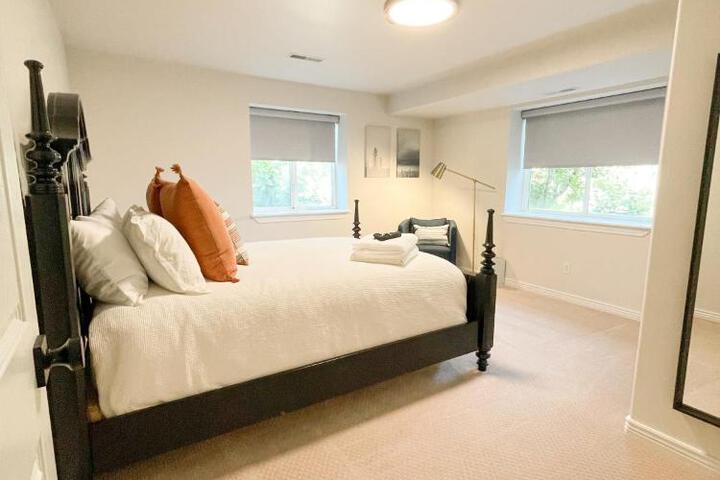 City View Retreat 2 BR 1 B