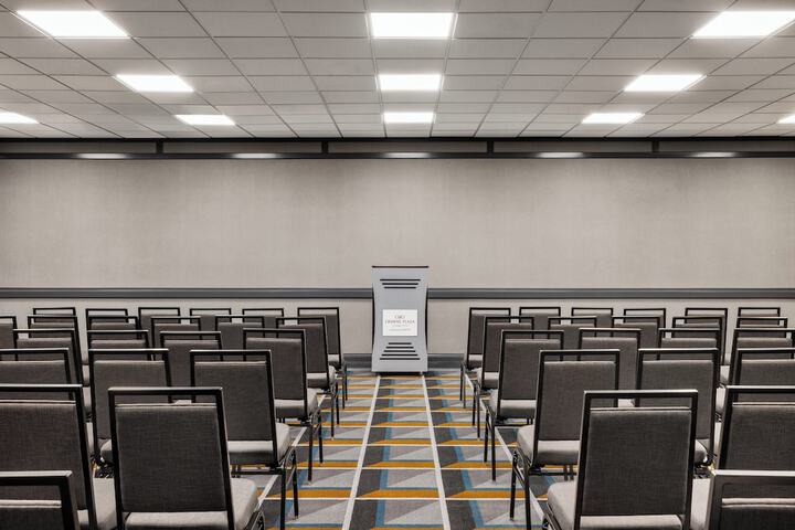 Ballroom/Hall 144 of 147
