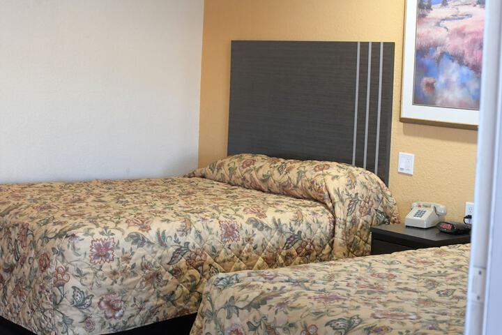 Room 26 of 107