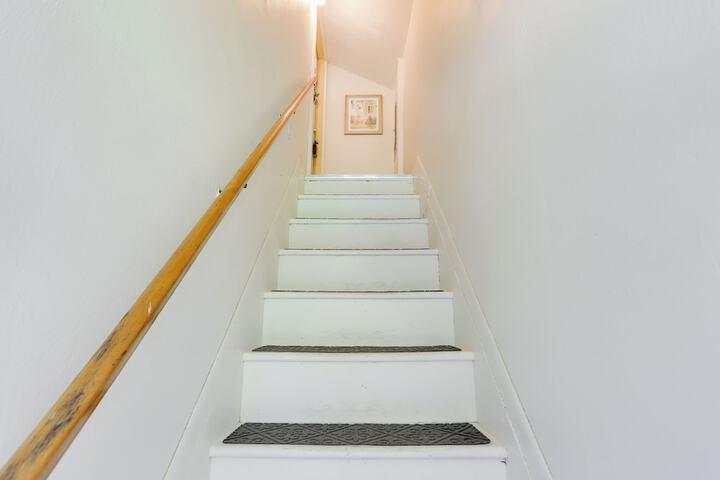 Cozy Norwalk Apt: Near Cedar Point & Kalahari!