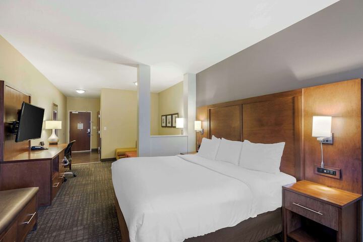 Room 25 of 52