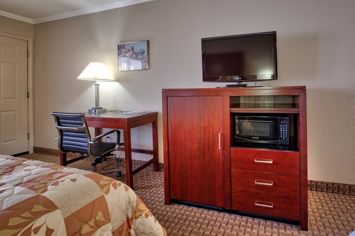 Room 20 of 38