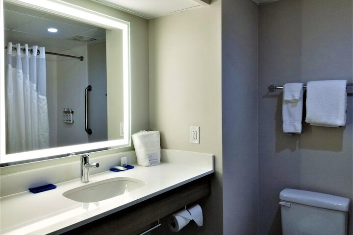 Room 29 of 46