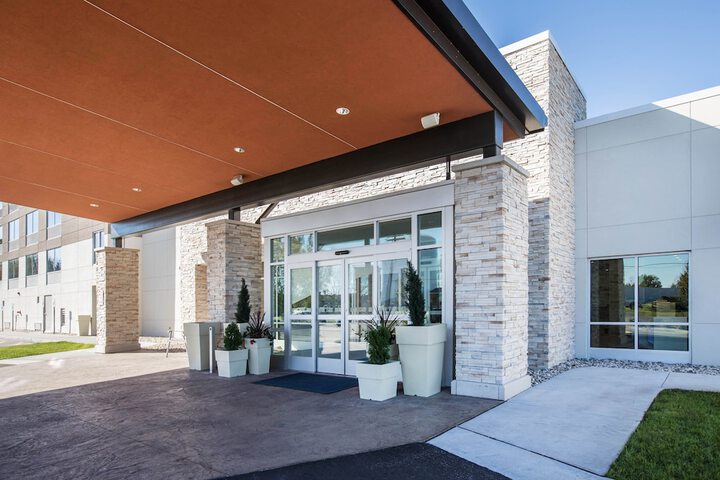 Holiday Inn Express & Suites Ludington by IHG
