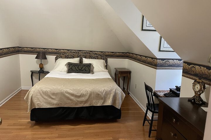Room 43 of 57