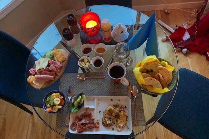 Breakfast/Coffee Service 33 of 38