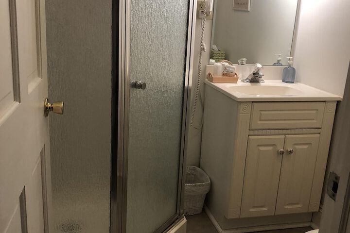 Room 49 of 62