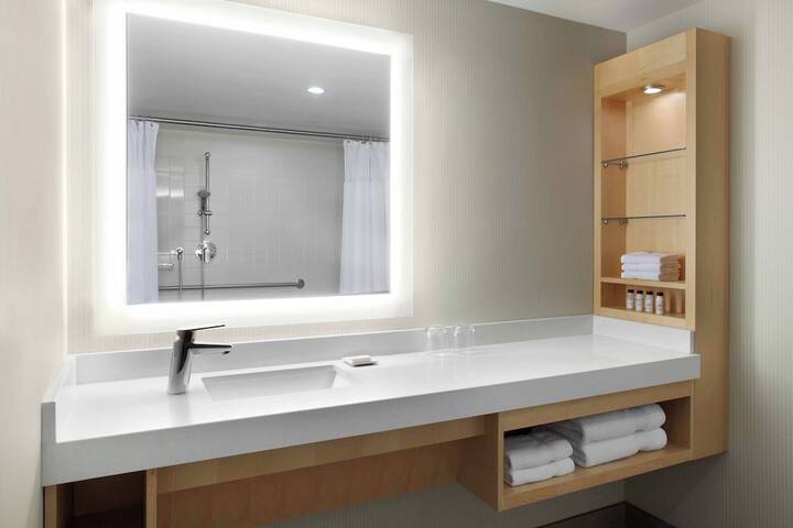 Room 20 of 64