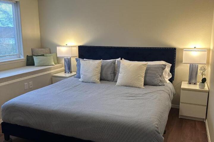 Gearhart Lakefront Vacation Rental