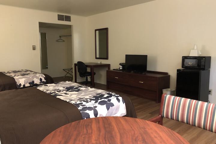 Room 18 of 28