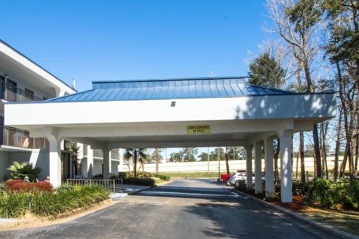 Hotel 4 of 32