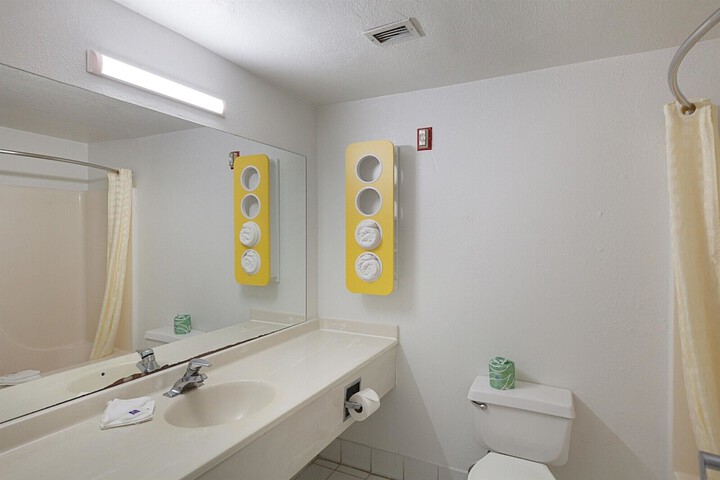 Motel 6 Bedford TX - Fort Worth