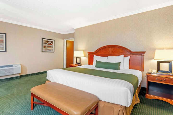 Room 17 of 31
