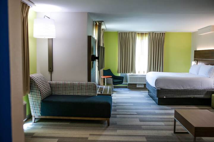 Holiday Inn Express Hotel & Suites Memphis / Germantown by IHG