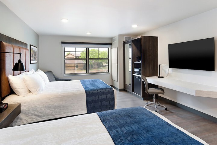 Clubhouse Hotel Suites Sioux Falls