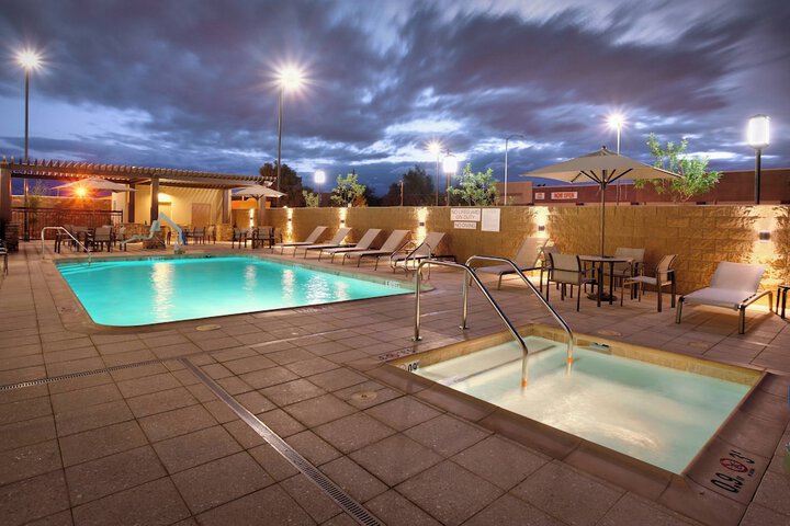 Courtyard by Marriott Phoenix Mesa Gateway Airport