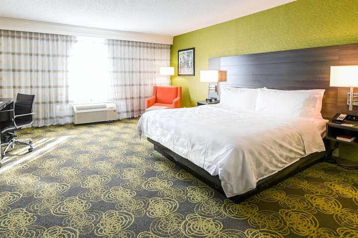 Room 15 of 46