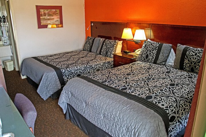 Room 16 of 24