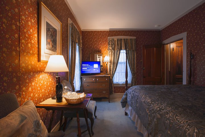Room 28 of 53