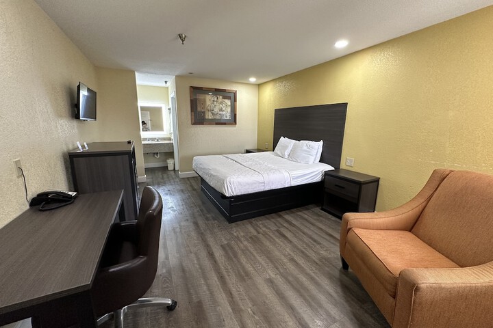 Room 15 of 20
