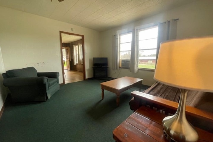 Room 141 of 213
