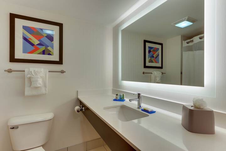 Room 14 of 67