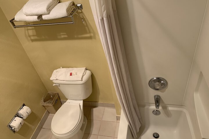 Days Inn by Wyndham Ocean Shores