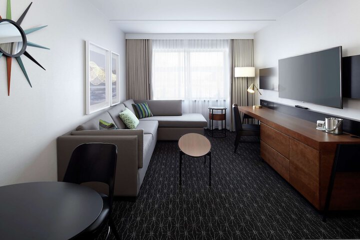 Room 12 of 38