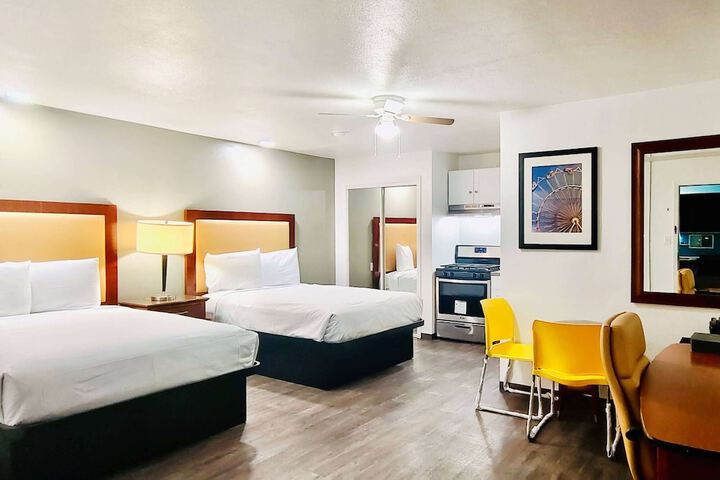 Room 18 of 40