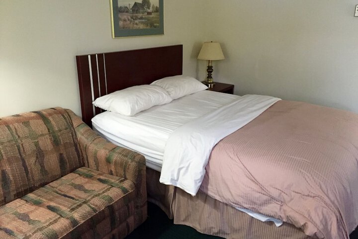 Room 7 of 48