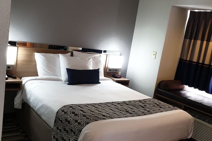 Room 20 of 53