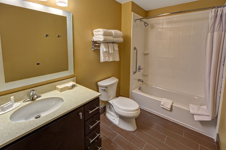 Room 10 of 22