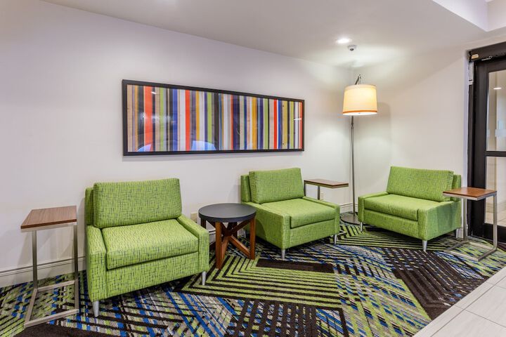 Holiday Inn Express & Suites OFallon / Shiloh by IHG