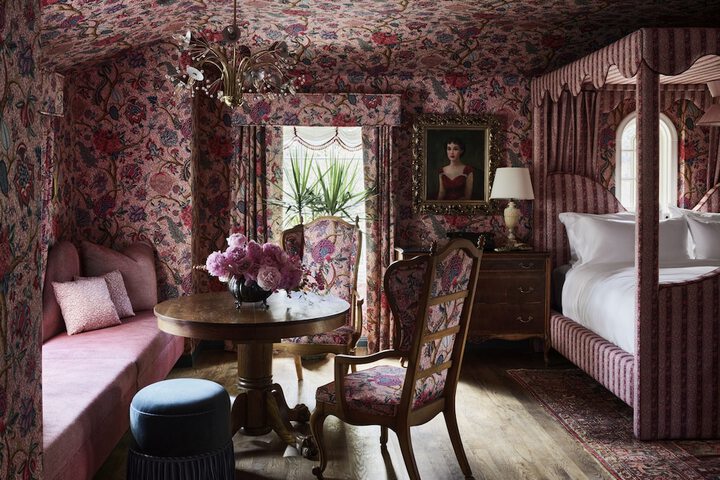 Room 48 of 68
