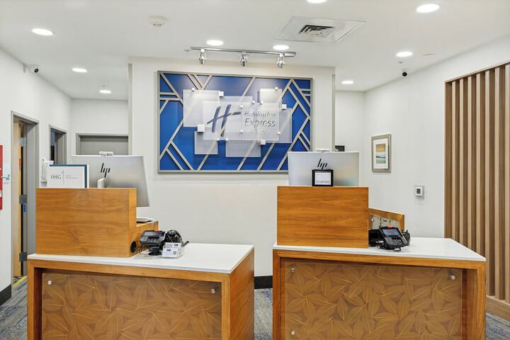 Holiday Inn Express & Suites Salt Lake City South - Murray by IHG