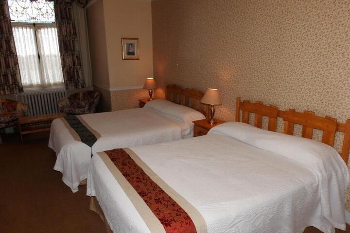Room 50 of 71
