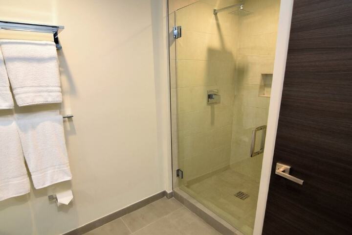 Room 14 of 24