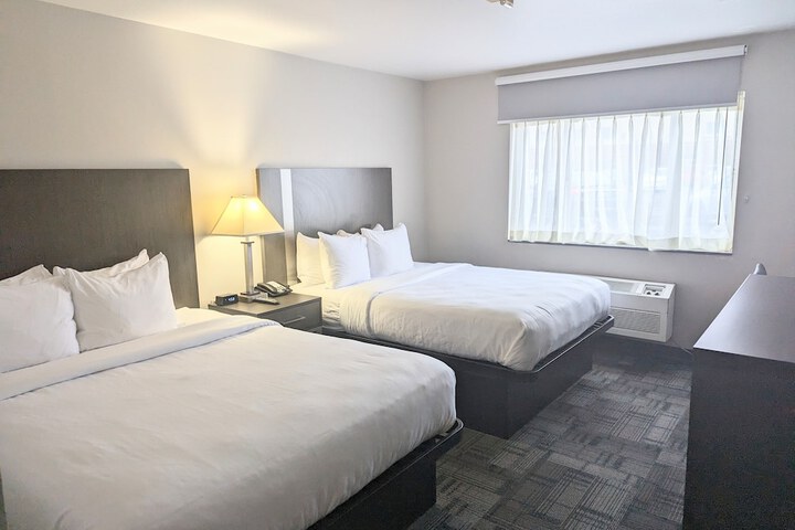 Room 10 of 24