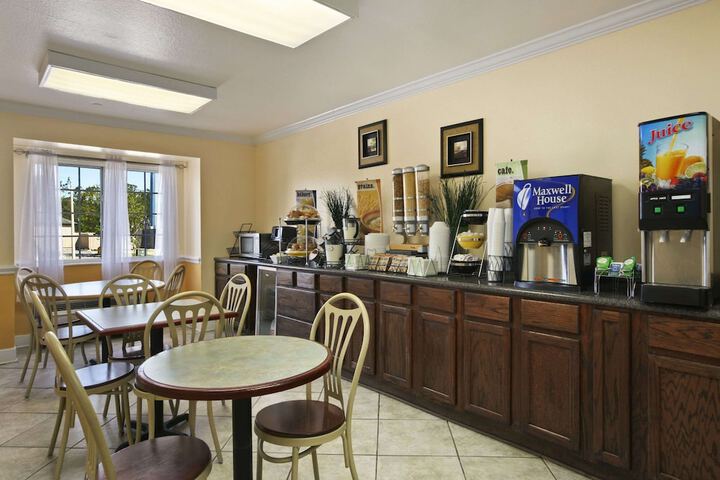 Breakfast/Coffee Service 13 of 13
