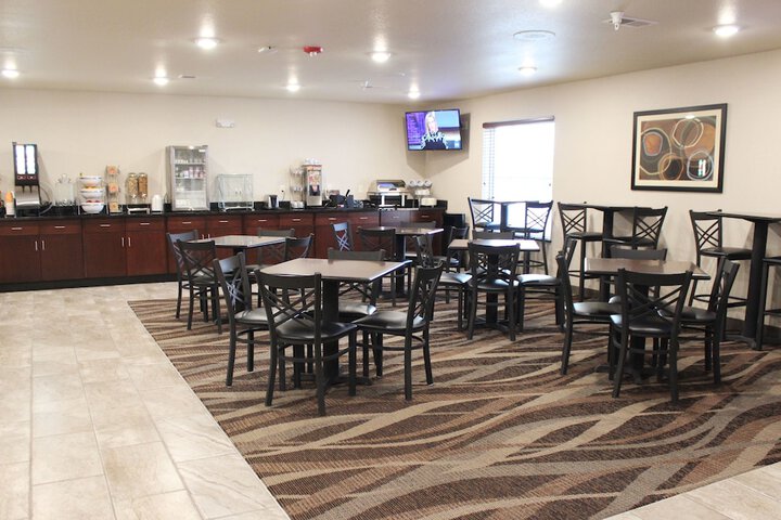 Cobblestone Inn & Suites - Lamoni