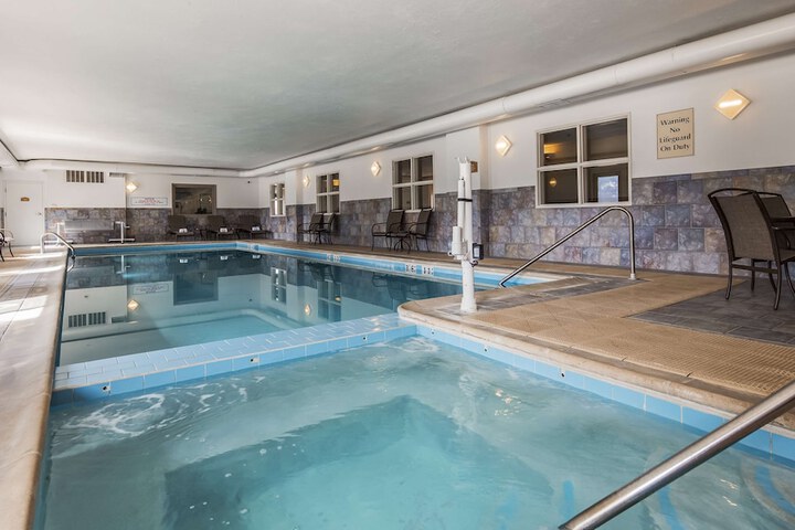 Pool 4 of 54